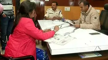 Woman Journalist & Cameraman ‘Thrashed’ By Shopping Mall Staff In Bhubaneswar
