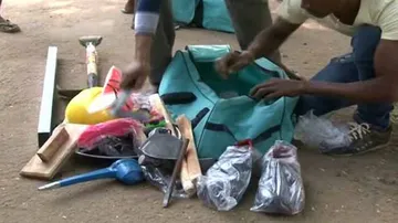 Labourers accuse Malkangiri administration of providing sub-standard items in kit bags
