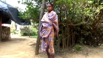 Middlemen exploiting old-age, disability pensioners in Odisha's Sambalpur!