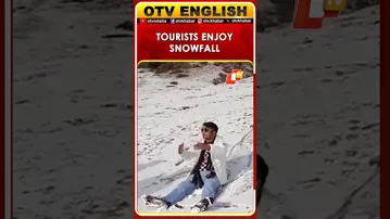 Tourists Enjoy Fresh Snowfall In Solang Valley