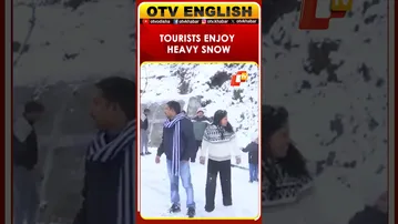Tourists Enjoy Heavy Snowfall In Rajouri, J&K This Season