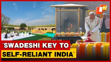 PM Modi Pays Tribute To Mahatma Gandhi On Death Anniversary, Highlights Swadeshi & Non-Violence
