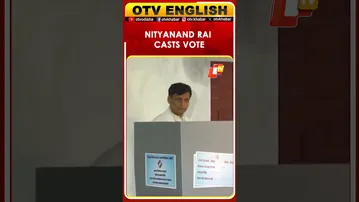 Bihar Polls 2025 | Union Minister Nityanand Rai & Wife Cast Their Votes At Hajipur Polling Booth