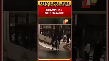 World Cup-Winning Indian Women's Cricket Team Meets Prime Minister Narendra Modi