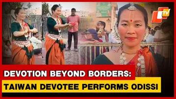 Taiwanese Devotee Wins Hearts With Odissi Performance At Puri Singhadwar | Odisha