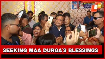 Assam CM Himanta Biswa Sarma Visits Puja Pandals, Performs Maha Ashtami Puja in Guwahati | OTV