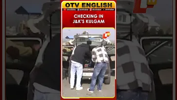 J&K Police Conducts Checking Of Vehicles In Kulgam District To Track Any Anti-National Elements