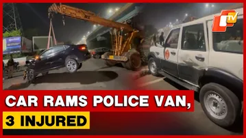 Car Rams Into Police Patrolling Van In Bhubaneswar; Driver, 2 Cops Injured | Odisha