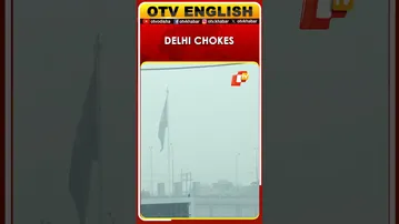 Visuals Show Hazardous Smog In Anand Vihar, AQI Near 383