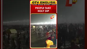 People Take Holy Dip At Triveni Sangam, Prayagraj, UP | OTV