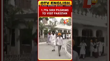 1,796 Sikh Pilgrims Leave For Pakistan To Mark Guru Nanak’s Birth Anniversary