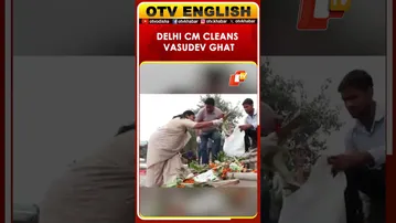 Delhi CM Rekha Gupta Leads Cleanliness Drive At Vasudev Ghat | OTV