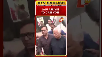 RJD Chief Lalu Prasad Yadav Arrives To Cast Vote In Patna As 1st Phase Polling Begins In Bihar