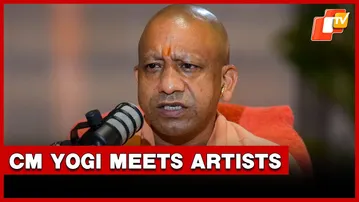 CM Yogi Interacts With Artists In Lucknow On Republic Day 2026
