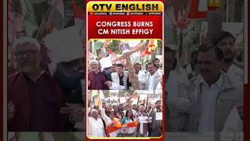 Congress Leaders Protest In Patna, Burn CM Nitish Effigy, Demand MP Release | OTV