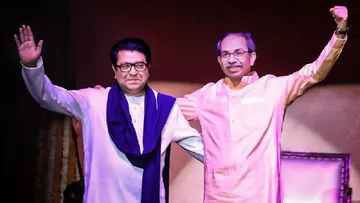 উদ্ধব রাজ ঠাকরে একত্রিত, মহারাষ্ট্র ভাষা বিতর্ক, হিন্দি ভাষা চাপানো, শিবসেনা এমএনএস ঐক্য, উদ্ধব রাজ এক মঞ্চে, মহারাষ্ট্র নির্বাচন ২০২৫, ঠাকরে পরিবার, রাজ ঠাকরে ভাষণ