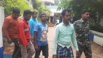 বোমা বিস্ফোরণ কাটোয়া, পূর্ব বর্ধমান বিস্ফোরণ, তুফান চৌধুরী গ্রেপ্তার, রাজুয়া বোমা কান্ড, বোমা তৈরির চক্র, Bomb Blast Bengal, Rajuya bomb case, East Bardhaman blast, Tufan Chowdhury, explosives in Bengal, Jamaire Sheikh Arrested