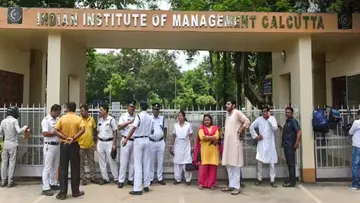 IIM কলকাতা ধর্ষণ, IIM Joka rape case, হোস্টেলে ধর্ষণ, কলকাতা হাইপ্রোফাইল কাণ্ড, ধর্ষণ মামলা তদন্ত, আইআইএম ছাত্র গ্রেফতার, পিৎজায় মাদক, মেয়ের দাবি অস্বীকার, বাবার পাল্টা বক্তব্য