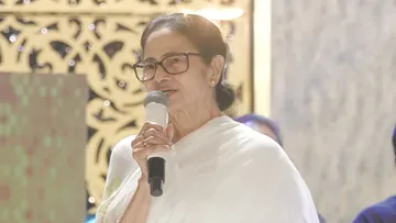 Mamata Banerjee reacts on Bengali language serial uses hindi songs