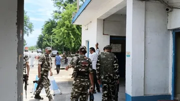 Malda news, it raid, Bengali news today, factory, gajole, মালদার খবর, সিবিআই অভিযান