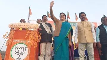 Locket Chattopadhyay controversial speech,  BJP Katwa Paribartan Sabha,  Bengal election 2026,  Mothers armed warning BJP  ,TMC criticism BJP statement,  Electoral booth vigilance,  Political tension West Bengal,  BJP vs TMC conflict,  SIR voter list controversy  ,BJP rally Katwa,লকেট চট্টোপাধ্যায় বিতর্কিত বক্তব্য,  বিজেপি কাটোয়া পরিবর্তন সভা  ,বাংলা বিধানসভা নির্বাচন ২০২৬,মায়েদের হাতে অস্ত্র হুঁশিয়ারি,  তৃণমূলের প্রতিবাদ  ,বুথ দখল সতর্কবার্তা,  রাজ্য রাজনীতি উত্তাল  ,বিজেপি বনাম তৃণমূল সংঘাত  ,SIR ভোটার তালিকা বিতর্ক  ,কাটোয়া বিজেপি সভা