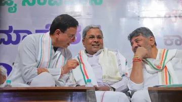 Randeep Singh Surjewala Siddaramaiah D K Shivakumar Karnataka Congress