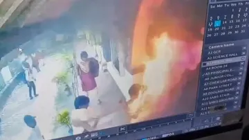 odisha student sets herself ablaze