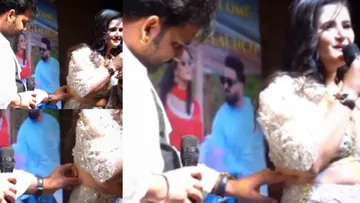 Pawan Singh did dirty things with actress Anjali Raghav people got angry after watching video