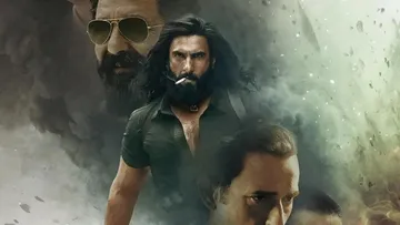 Ranveers singh starr film Dhurandhar x review fans says full power packed movie