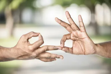 तनाव, चिंता और हाई ब्लड प्रेशर पर कंट्रोल, धर्मचक्र मुद्रा दिल‑दिमाग को बनाए स्वस्थ