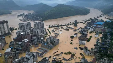 China Raises Flood Alert to Highest Level as Water Surges in Guizhou