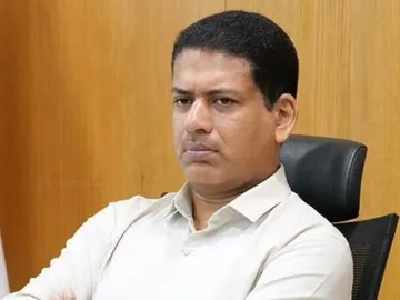 Mr. Santosh Kumar Sarangi, Secretary, Ministry of New and Renewable Energy