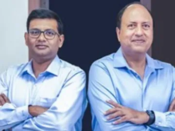 Nishant Prasad, COO & Co-Founder, BJ Arun, CEO & Co-Founder_Clean Fanatics