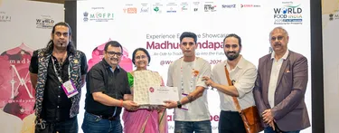 Mohit Sindhu Jury’s Choice Award of Madhu mandapam Barents Cocktail competition
