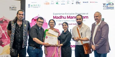 Mithra Nishani Second Runrup of Madhu mandapam Barents Cocktail competition