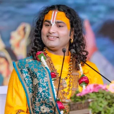 Shri Aniruddhacharya Ji Maharaj (सनातनी) (@shrianiruddhaji) / X