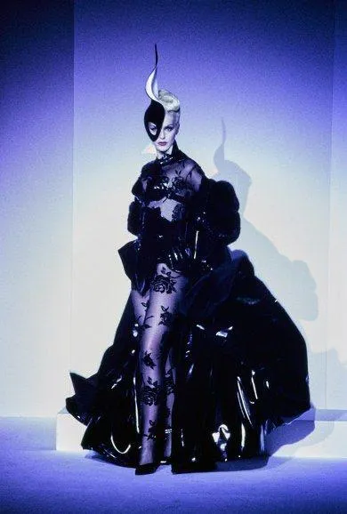 Thierry Mugler – AW95 Couture