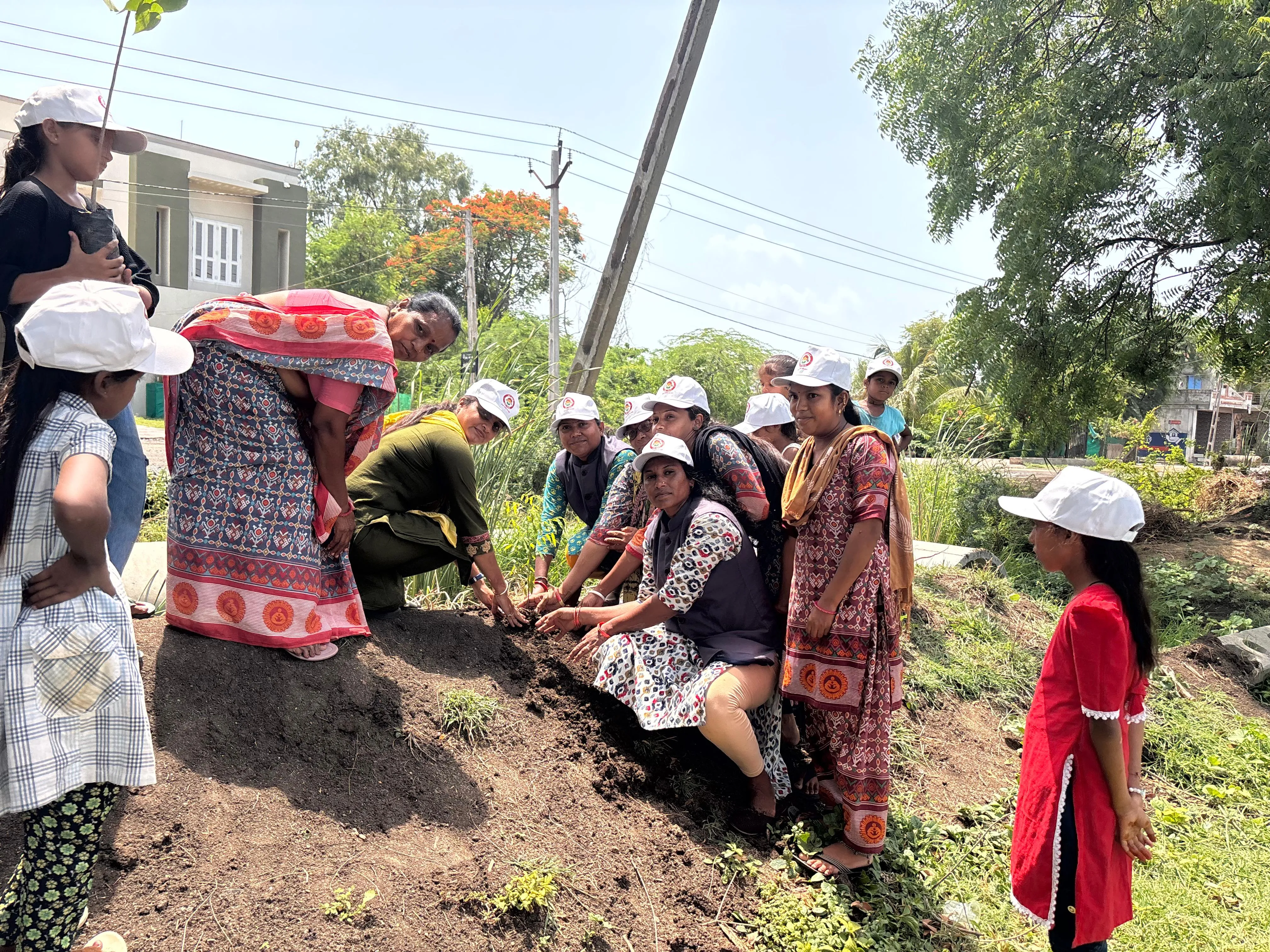 વુમન સમર કેમ્પ 