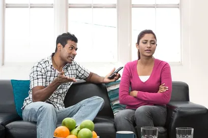 How To Deal With A Disrespectful Husband Know Relationship Tips In Hindi -  Amar Ujala Hindi News Live - Relationship Tips :अगर पति नहीं करता इज्जत तो  इस तरह से दिलाएं अपनी