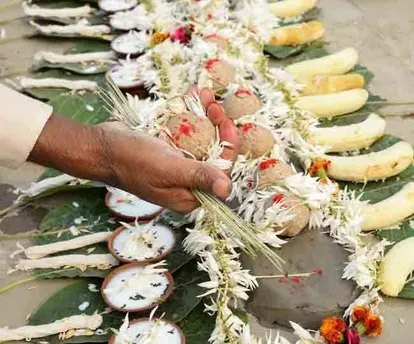 Pitru Paksha 2020 Daan: पितृपक्ष में नमक के दान का है विशेष महत्व, इन 10  वस्तुओं का करें दान - Pitru Paksha 2020 Daan, Donate These Ten Things  During This Period, Know