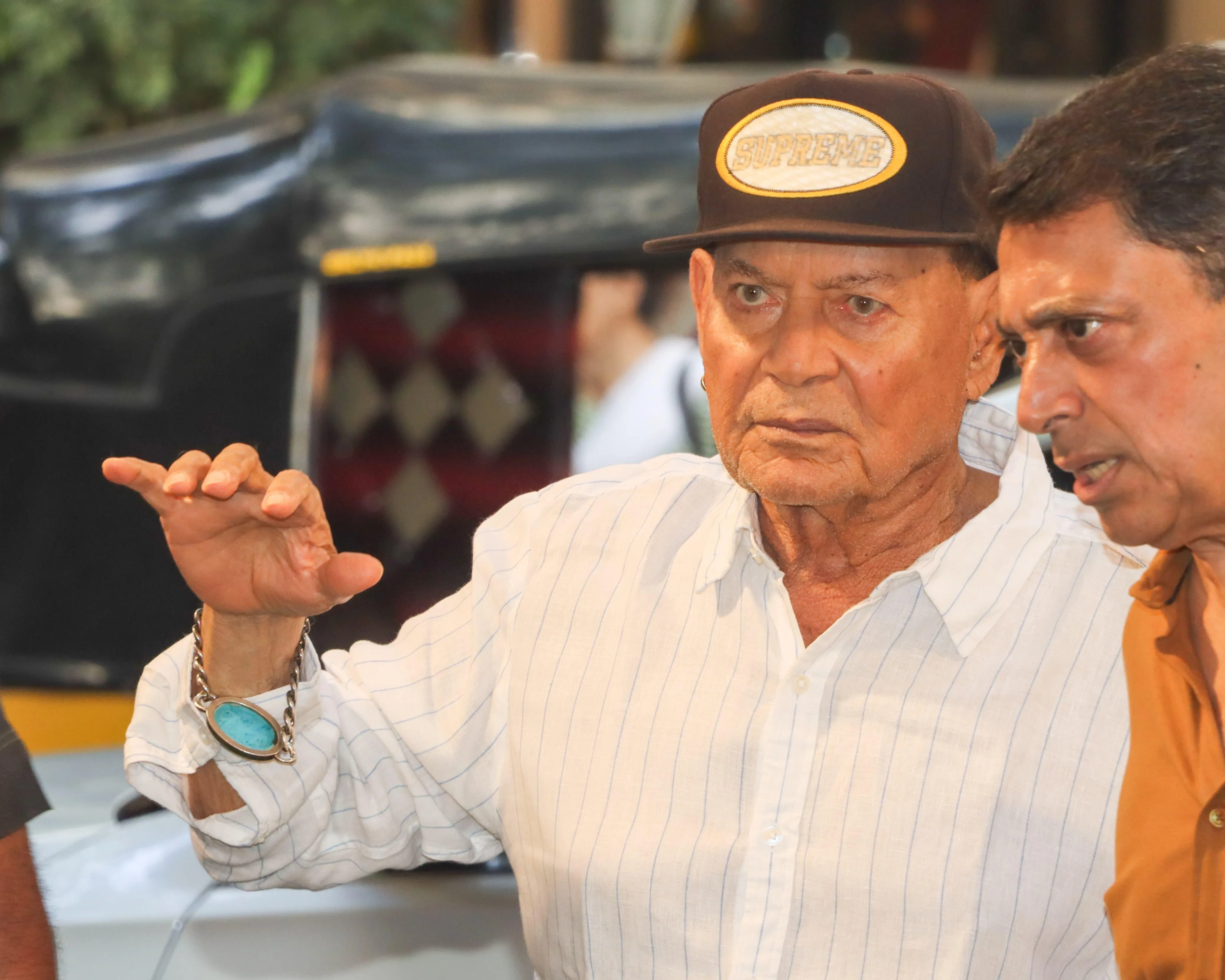 Many stars from the film fraternity were seen at the prayer meet of late director composer Rono Mukherjee