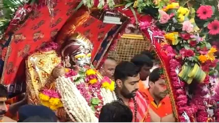 Ujjain Mahakal Sawari: After Two Years, King Mahakal Came Out Of The  Traditional Route, Welcomed With Flowers Everywhere - Amar Ujala Hindi News  Live - Ujjain Mahakal Sawari:दो साल बाद परंपरागत मार्ग