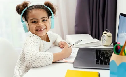 Why Active Listening Skills Are Important for Kids and Easy Ways to Build  Them. क्यों जरूरी है बच्चों में एक्टिव लिसनिंग का स्किल डेवलप करना? ये आसान  तरीके बनाएंगे एक्टिव ...