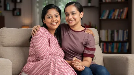 Mother's Day: घर से रहते हैं दूर तो इस तरह अपनी मदर्स डे को बनाएं स्पेशल |  How to make mothers day special for your mom know here in hindi