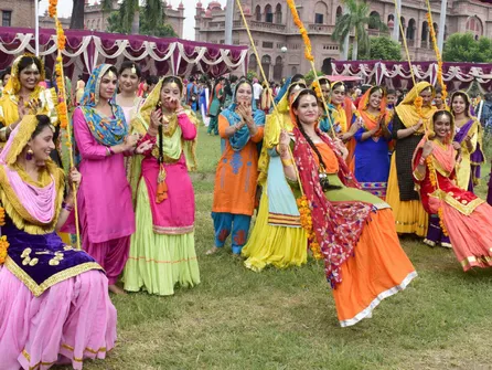 Teej Festival in India – Meaning, Types & Celebration in Jaipur