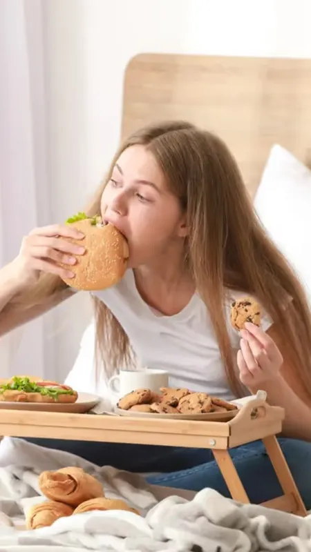 vastu tips bad par khanan khane ke side effect