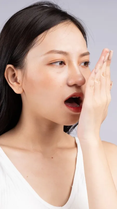 muh ki badbu bhagane ke gharelu upay thumb