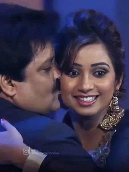 Udit Narayan Kiss Video Shreya Ghoshal Alka Yagnik