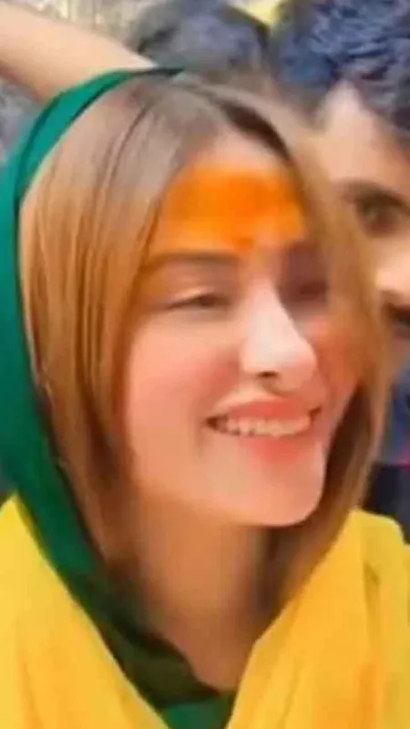 Mahira Sharma Visits Banke Bihari Temple in Vrindavan Ahead of Holi