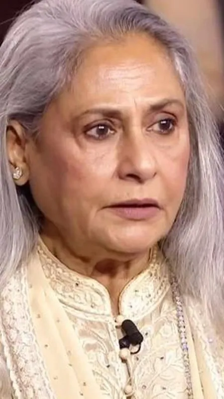 Jaya Bachchan Slams Paparazzi at Rono Mukherjee’s Prayer Meet, Calls Them Rude